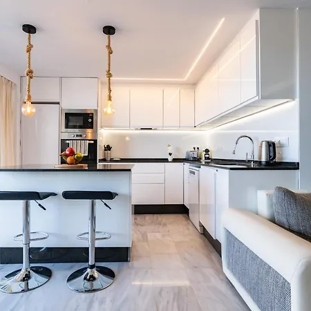 Malagasuite Premium Torrequebrada Apartment *