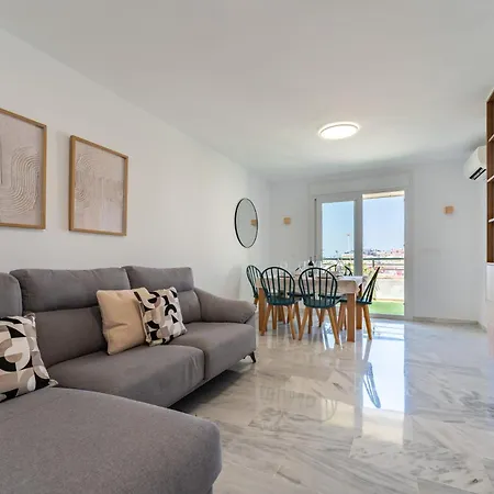 Malagasuite Premium Torrequebrada Apartment