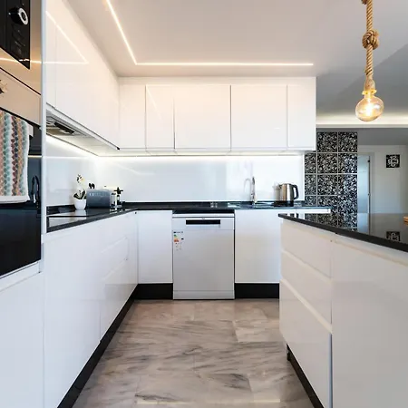 Malagasuite Premium Torrequebrada Apartment *