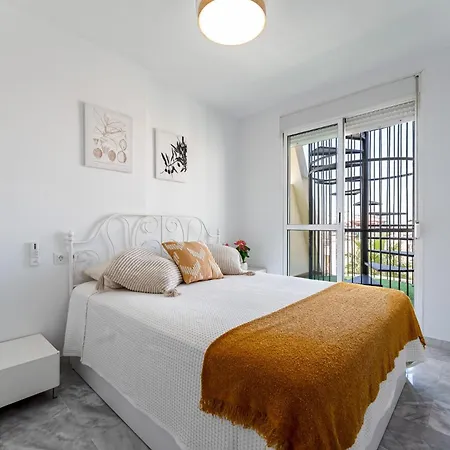 Malagasuite Premium Torrequebrada Apartment
